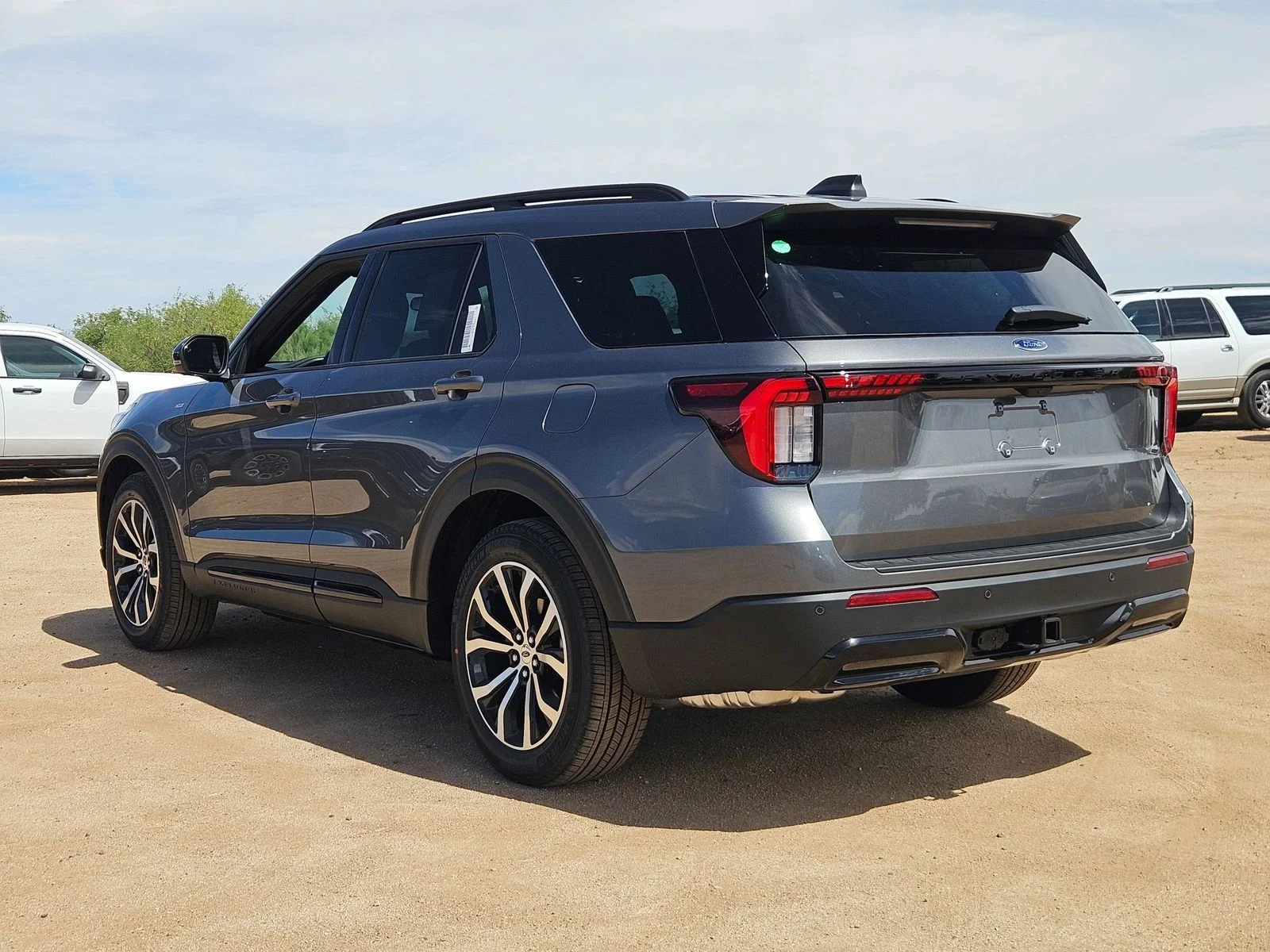 New 2026 Carbonized Gray Metallic Ford ST-Line image 8