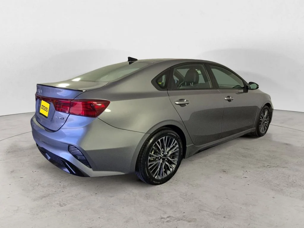 Used 2023 Gray Kia GT-Line image 5