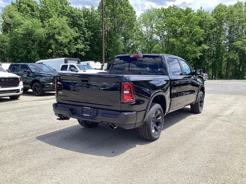 New 2026 Diamond Black Crystal Pearl-Coat Exterior Paint RAM Big Horn/Lone Star image 7