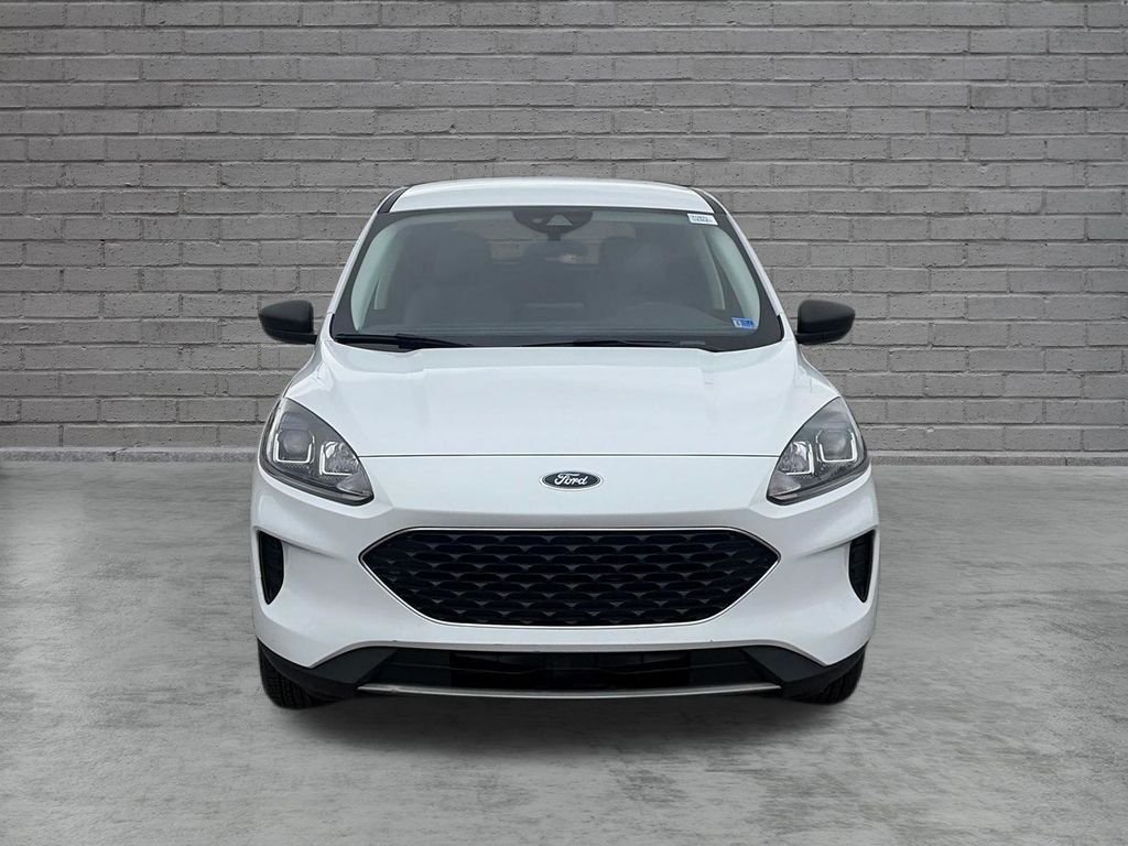 Used 2022 White Ford SE image 9