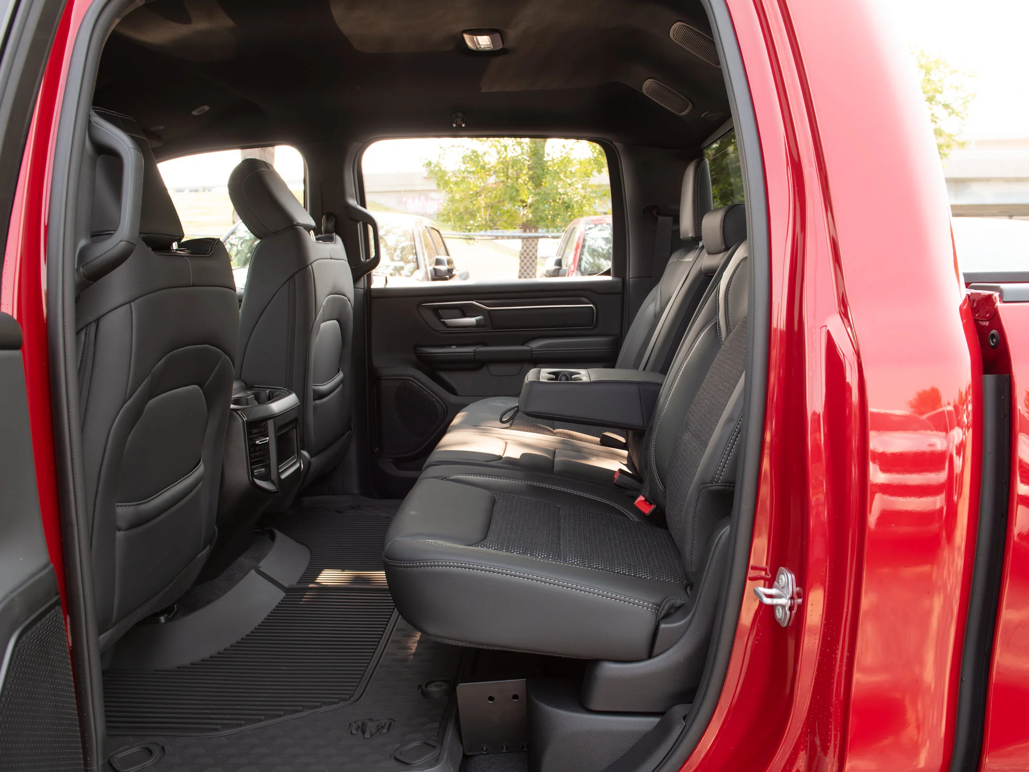 New 2026 Red RAM Sport* Crew Cab 4x4, HEMI V8, 3.92 Rear Axle, Heated Seats/Wheel image 26