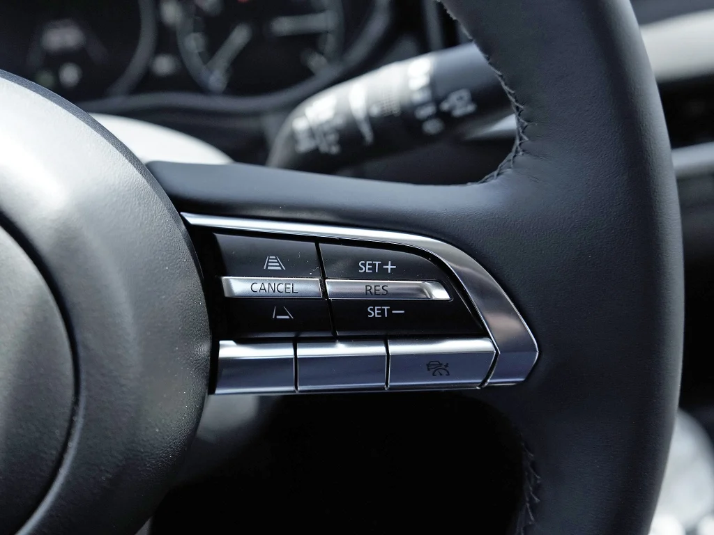 New 2026 Wind Chill Pearl Mazda 2.5 S Preferred image 17