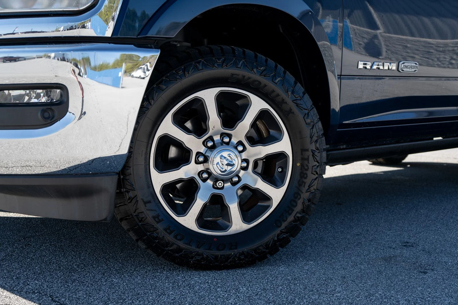 Used 2019 Blue Ram Laramie Longhorn image 3