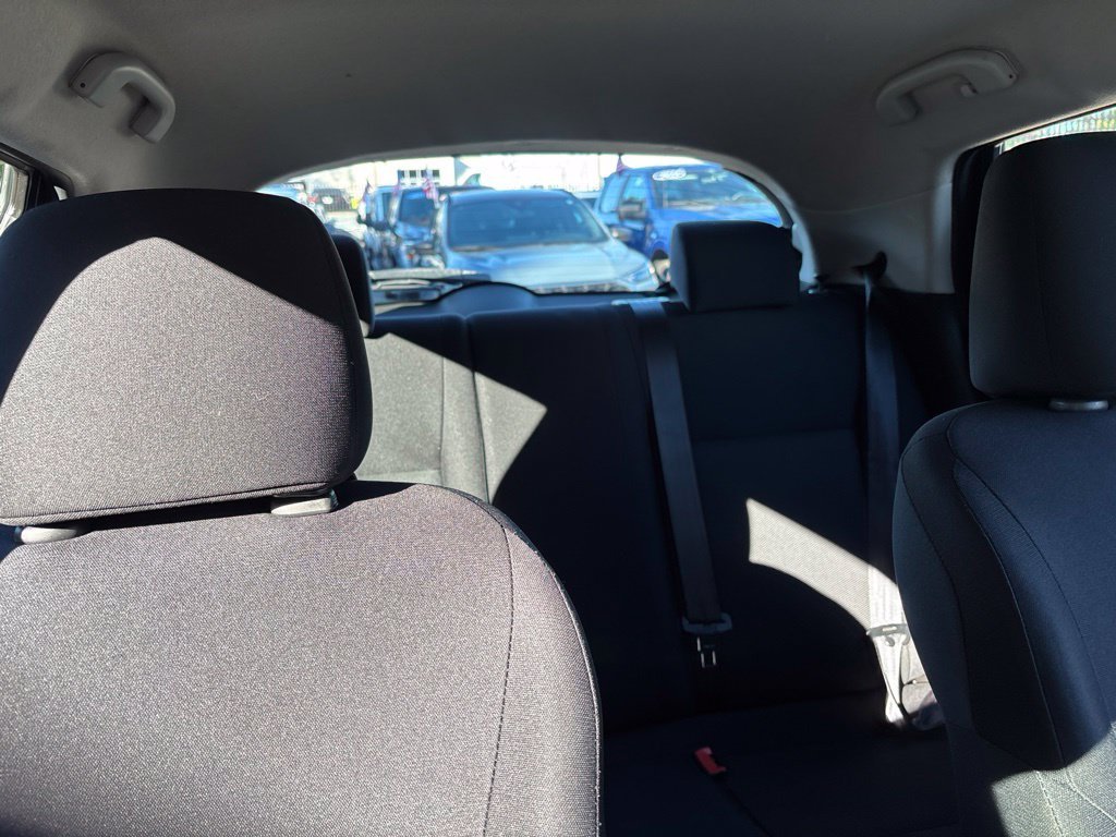 Used 2014 White Nissan S image 29