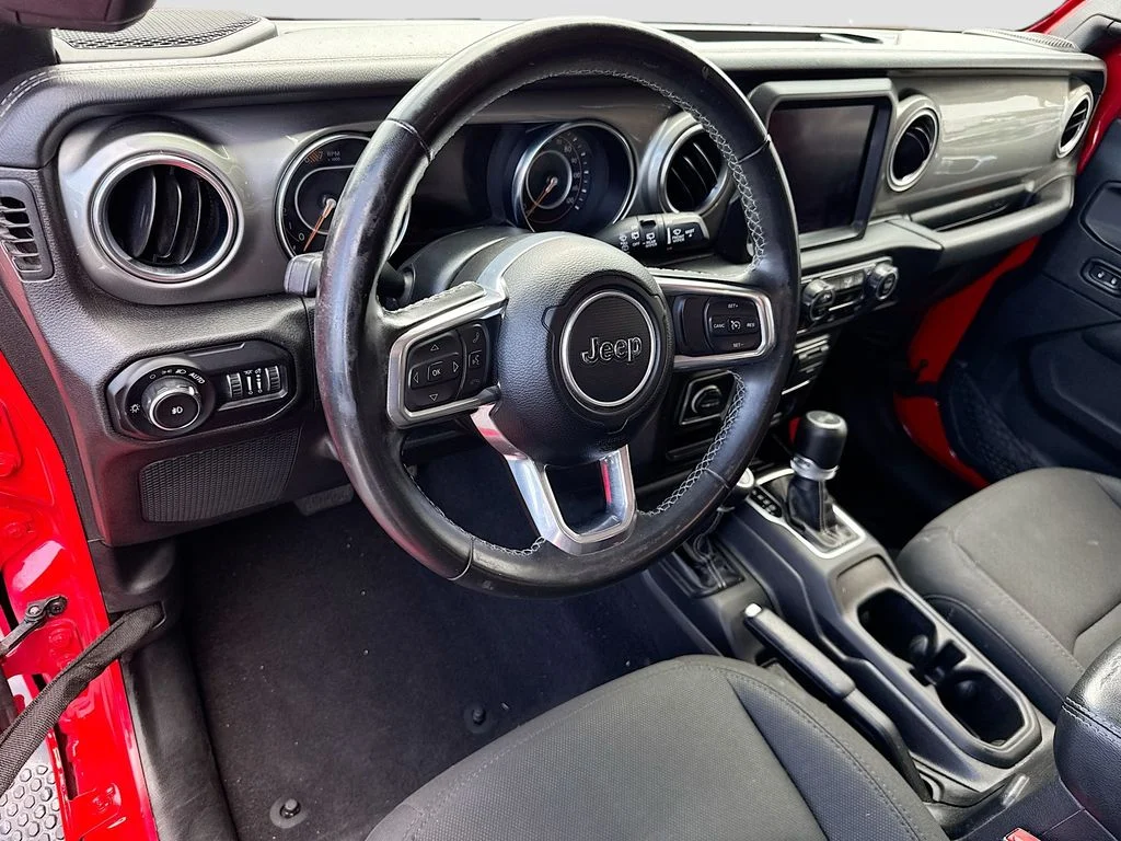 Used 2022 Red Jeep Unlimited Sahara image 10