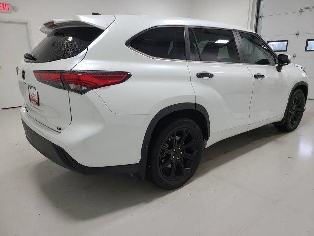 Used 2023 Wind Chill Pearl Toyota LE image 40