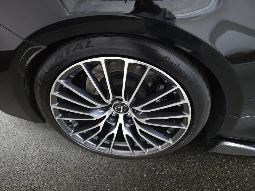 Used 2015 Black Lexus F image 30