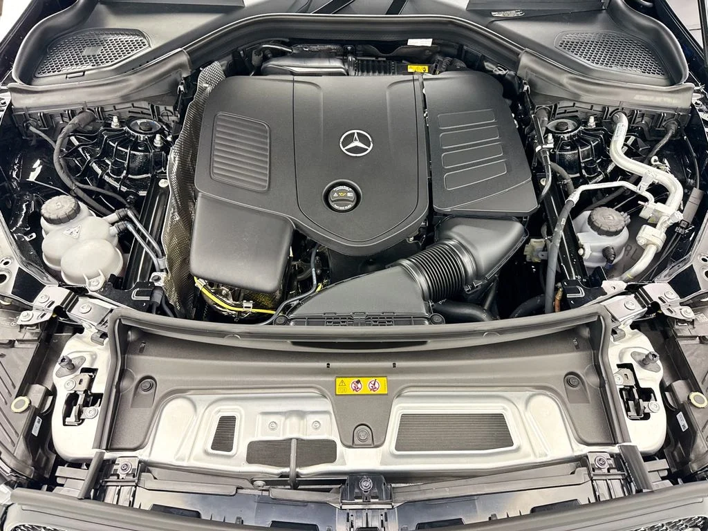 New 2026 Black Mercedes-Benz GLC 300 Coupe image 28