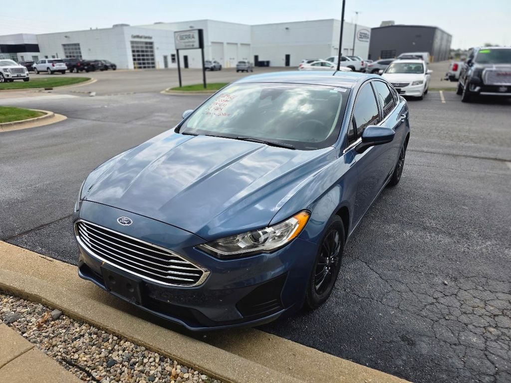 Used 2019 Blue Metallic Ford S image 2