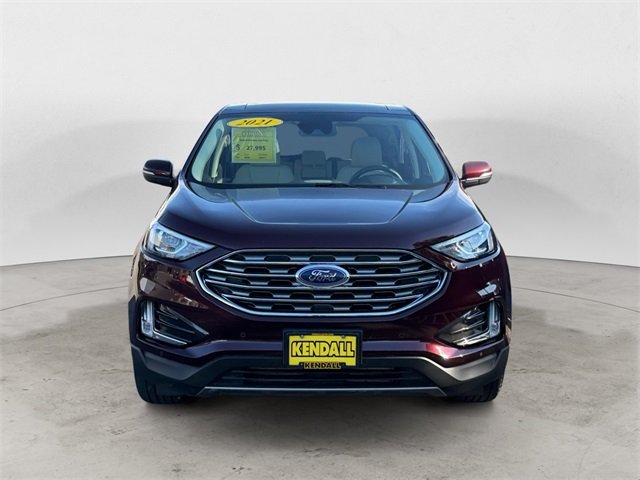 2021 Ford Edge Titanium photo 2