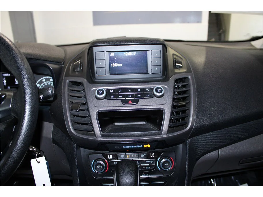 Used 2022 White Ford XL image 29