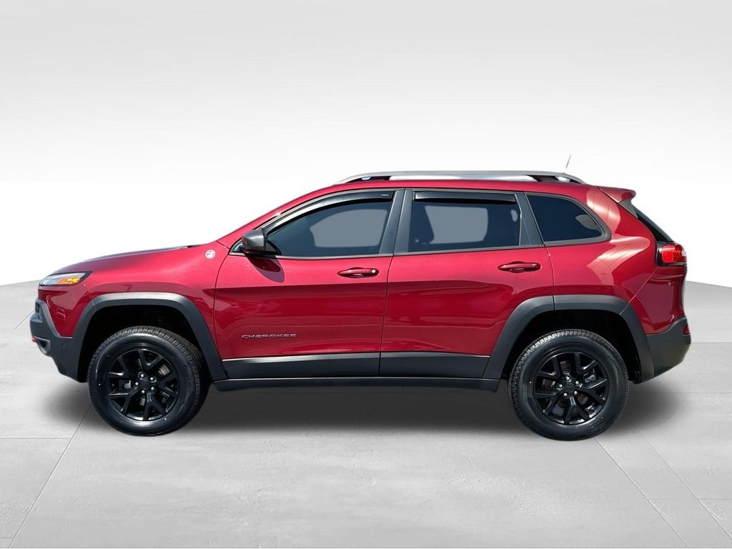 Used 2017 Red Jeep Trailhawk image 5