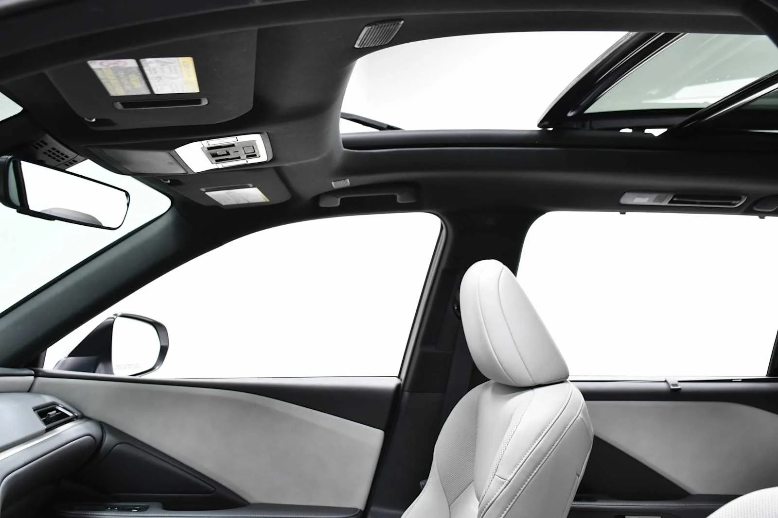 Certified Used 2025 WIND CHILL PEARL Lexus Premium image 13