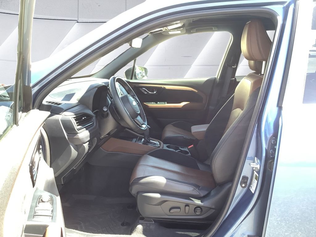 Used 2025 Blue Subaru Touring image 7