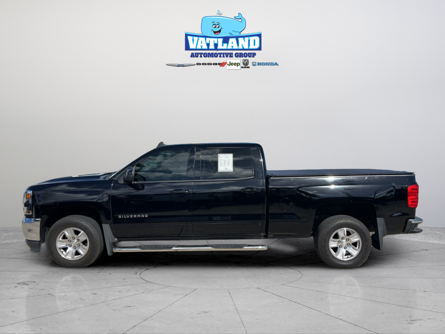 Used 2017 Chevrolet Silverado 1500 LT with VIN 3GCPCREC8HG395226 for sale in Owensboro, KY