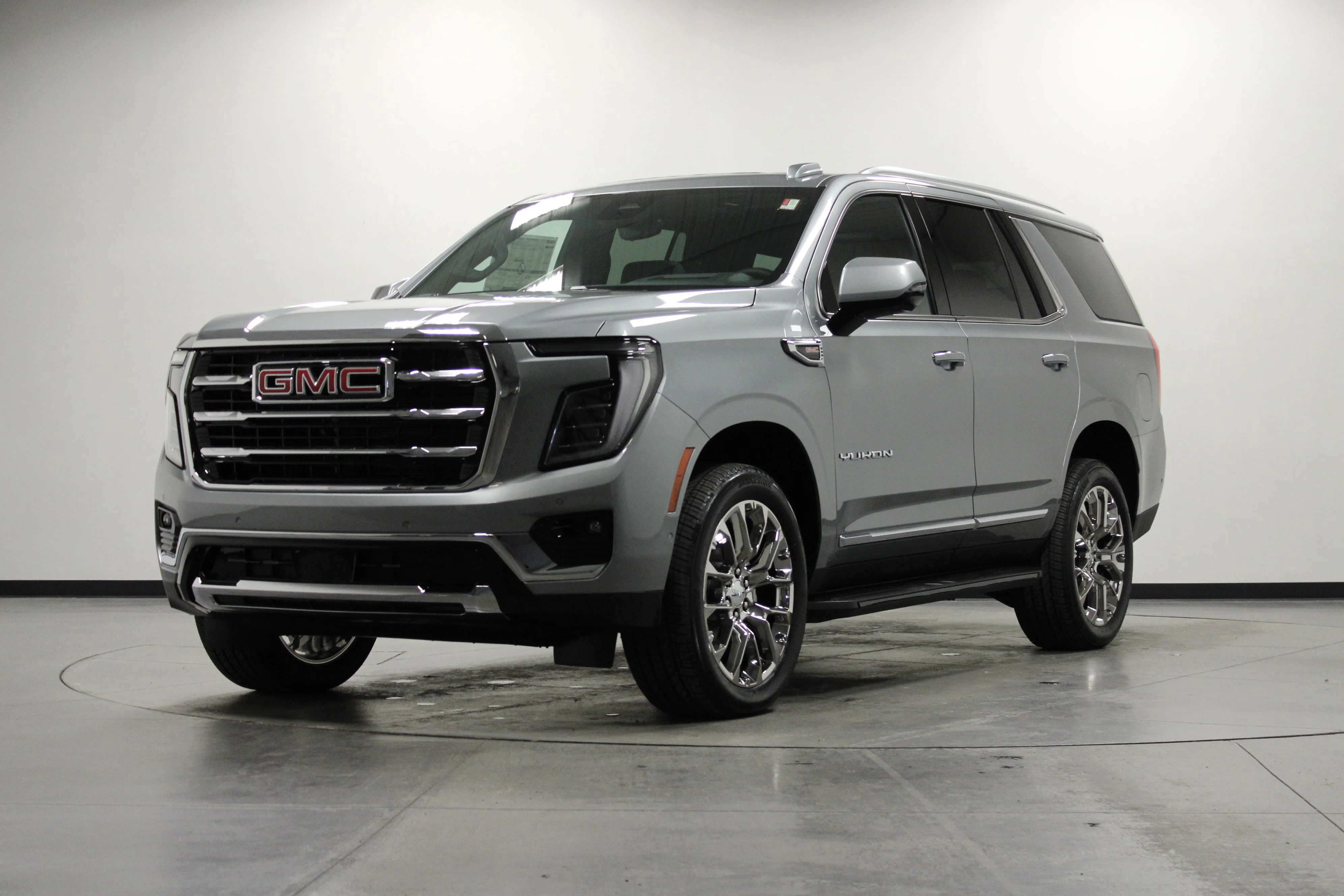 New 2026 Sterling Metallic GMC Elevation image 8