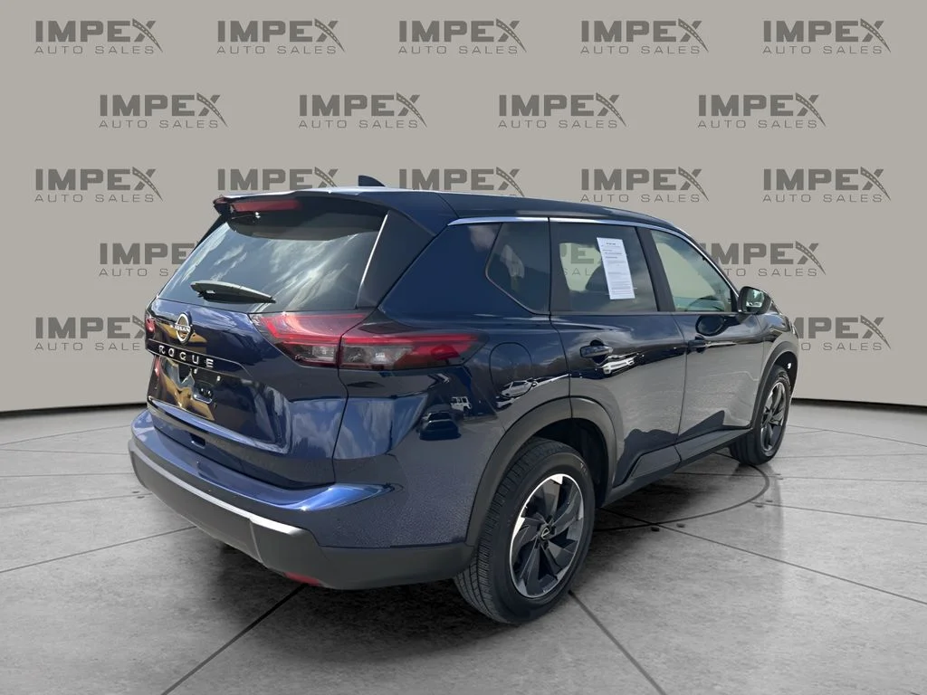 Used 2025 Blue Nissan SV image 5