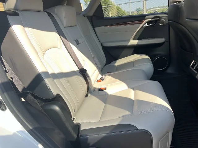 Used 2018 White Lexus 350L image 25