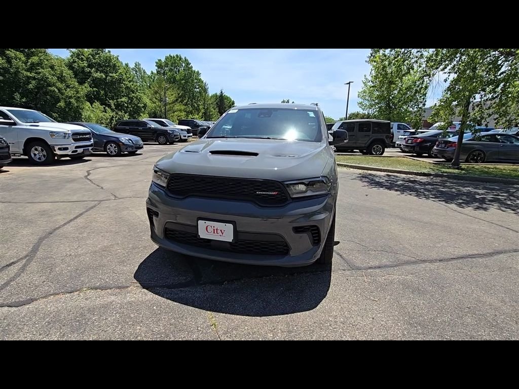 New 2026 Destroyer Gray Clear-Coat Exterior Paint Dodge GT Plus HEMI V8 image 3