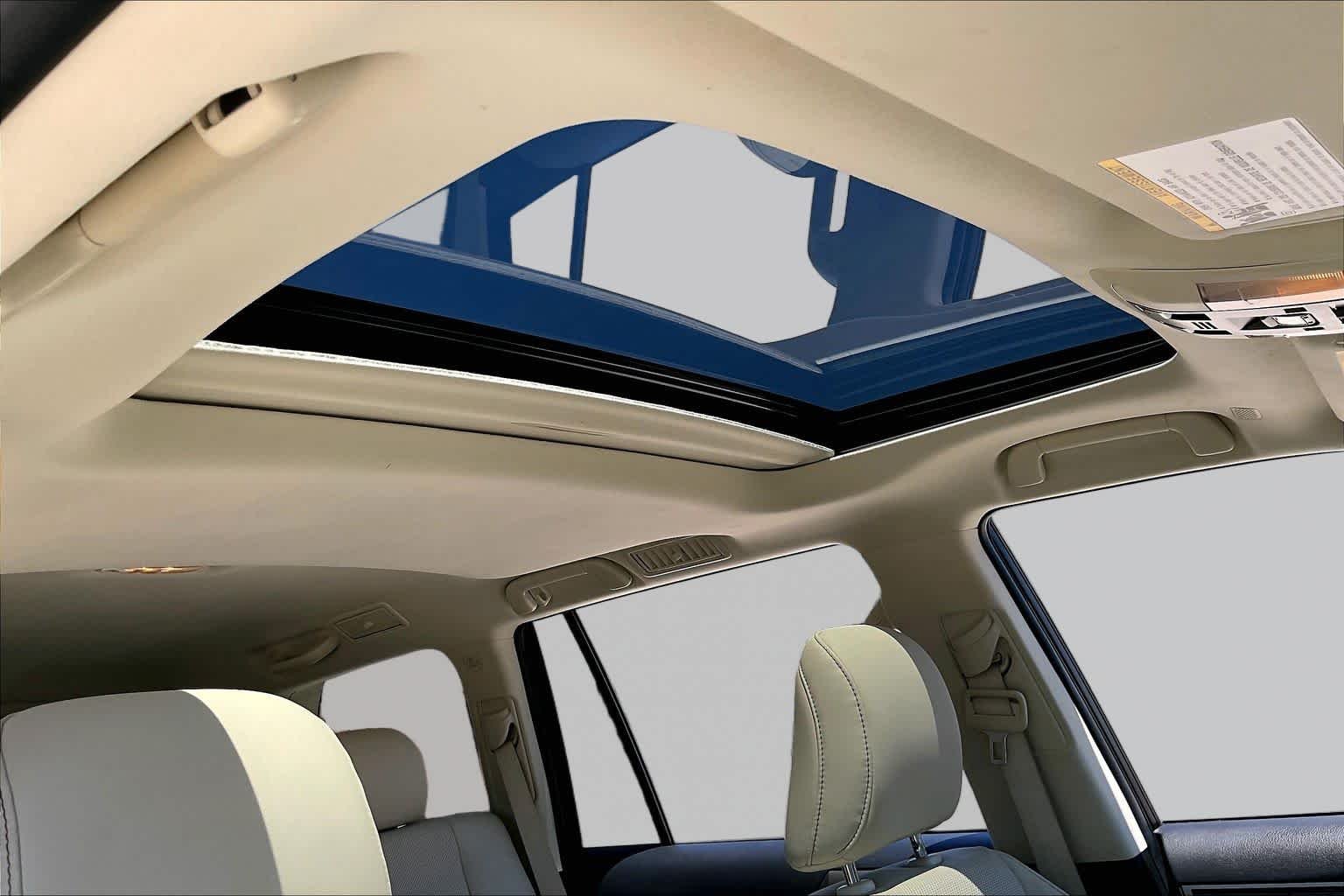 Used 2023 Atomic Silver Lexus Premium image 14