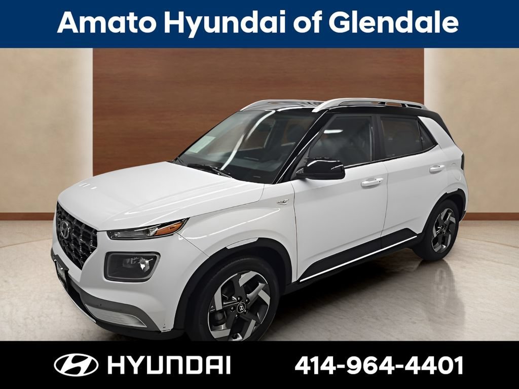 Used 2022 Hyundai Venue Limited with VIN KMHRC8A35NU158061 for sale in Glendale, WI