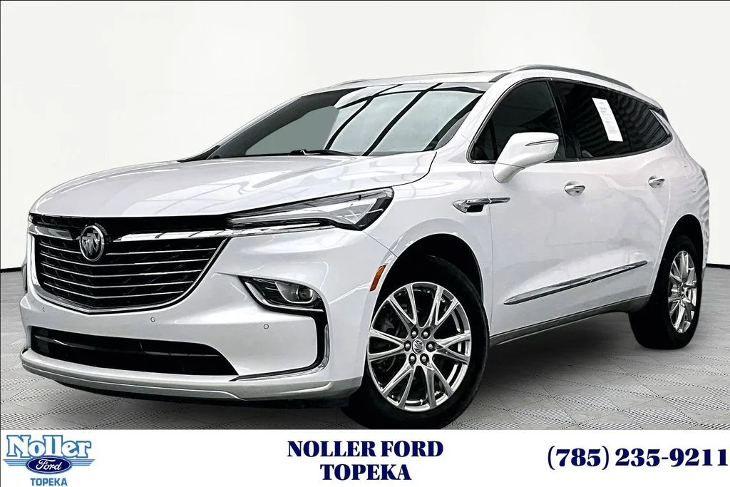 2024 Buick Enclave Essence AWD's photo