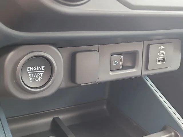 New 2026 Gray Metallic Ford Lariat image 27