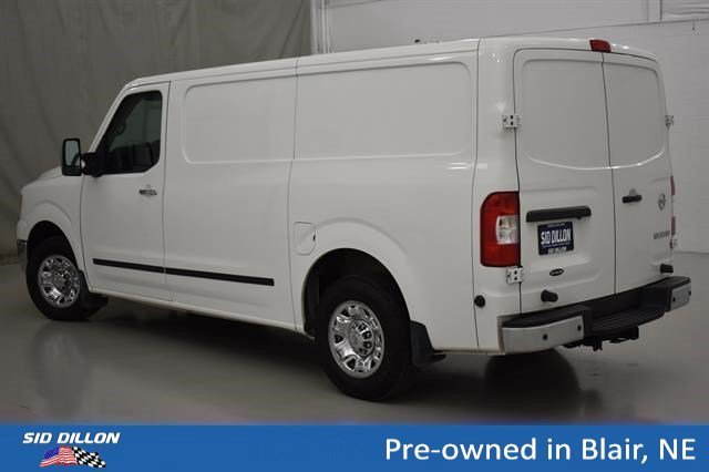 Used 2018 Glacier White Nissan SL image 14
