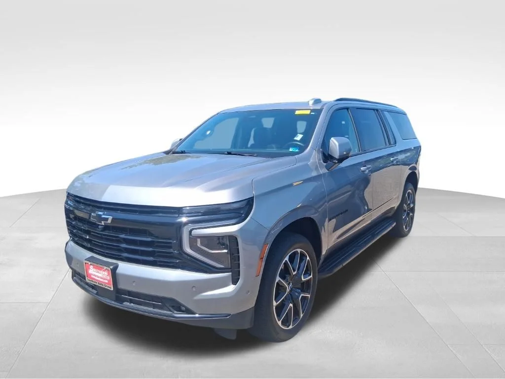 Used 2025 Gray Chevrolet RST image 16