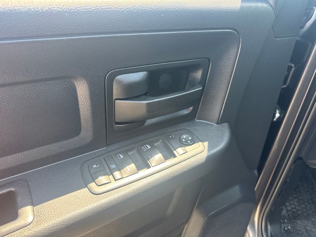 Used 2015 Gray Ram Express image 8