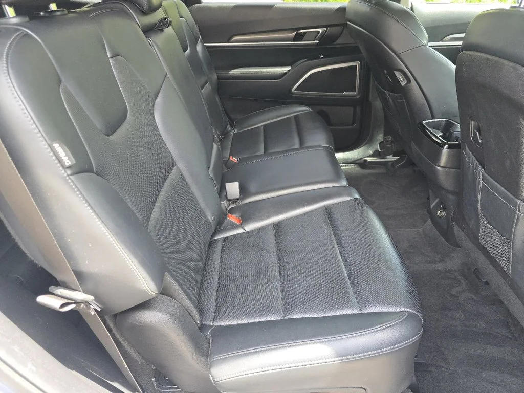 Used 2024 Silver Kia LX image 18