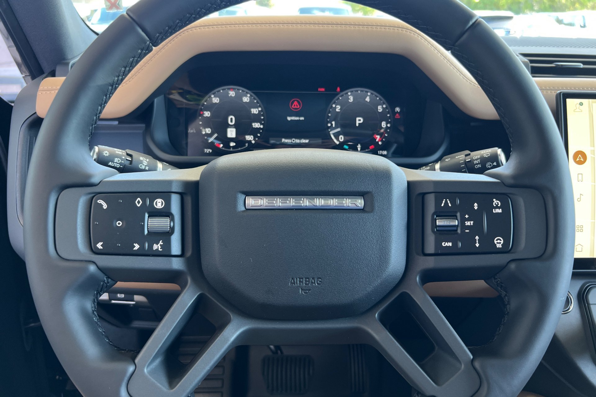 New 2026 Santorini Black Land Rover X-Dynamic SE image 27