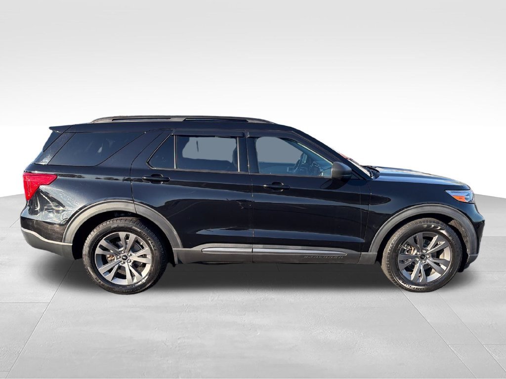 Used 2021 Black Ford XLT image 6