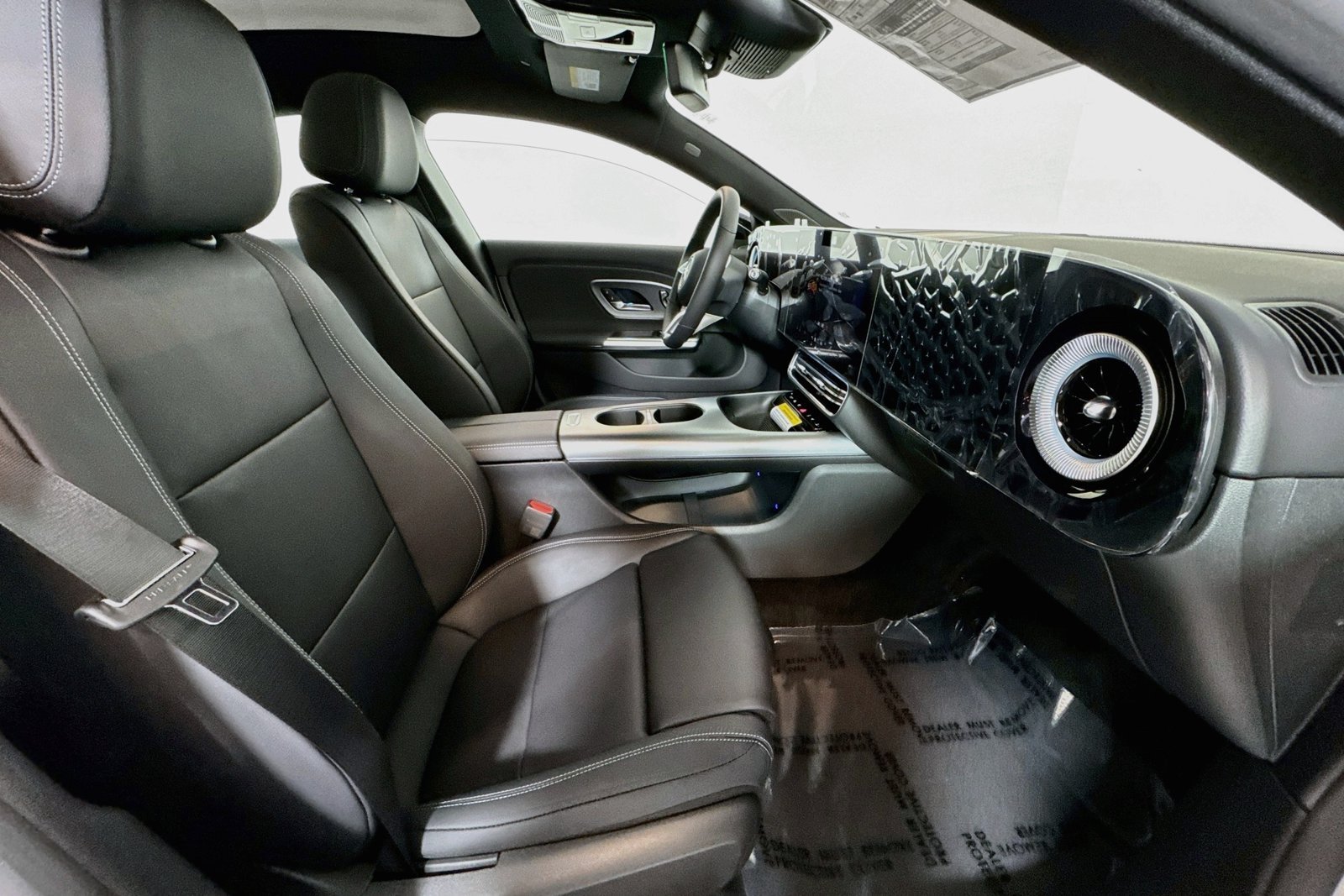 New 2027 Polar White Mercedes-Benz CLA 220 Hybrid image 23