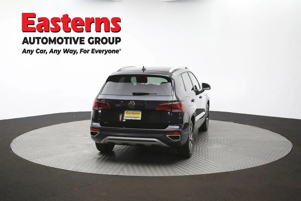 Used 2022 Black Volkswagen 1.5T SE image 35