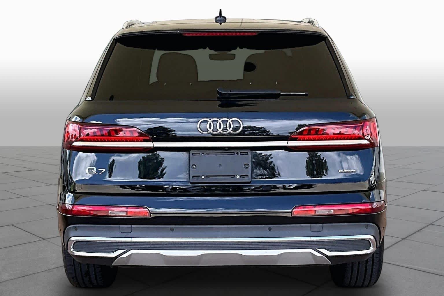 Used 2023 Mythos Black Metallic Audi Premium Plus image 5