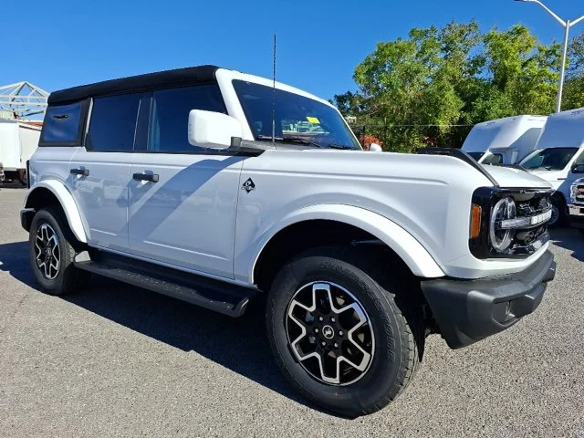 2026 Ford Bronco 4-Door Outer Banks