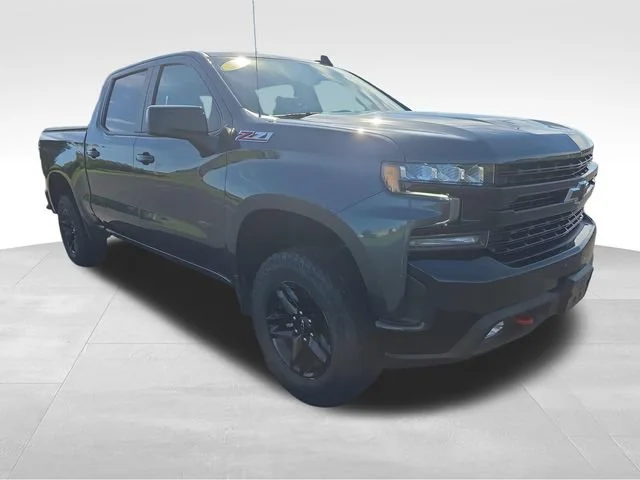 Used 2021 SHADOW GRAY METALLIC Chevrolet LT Trail Boss image 8