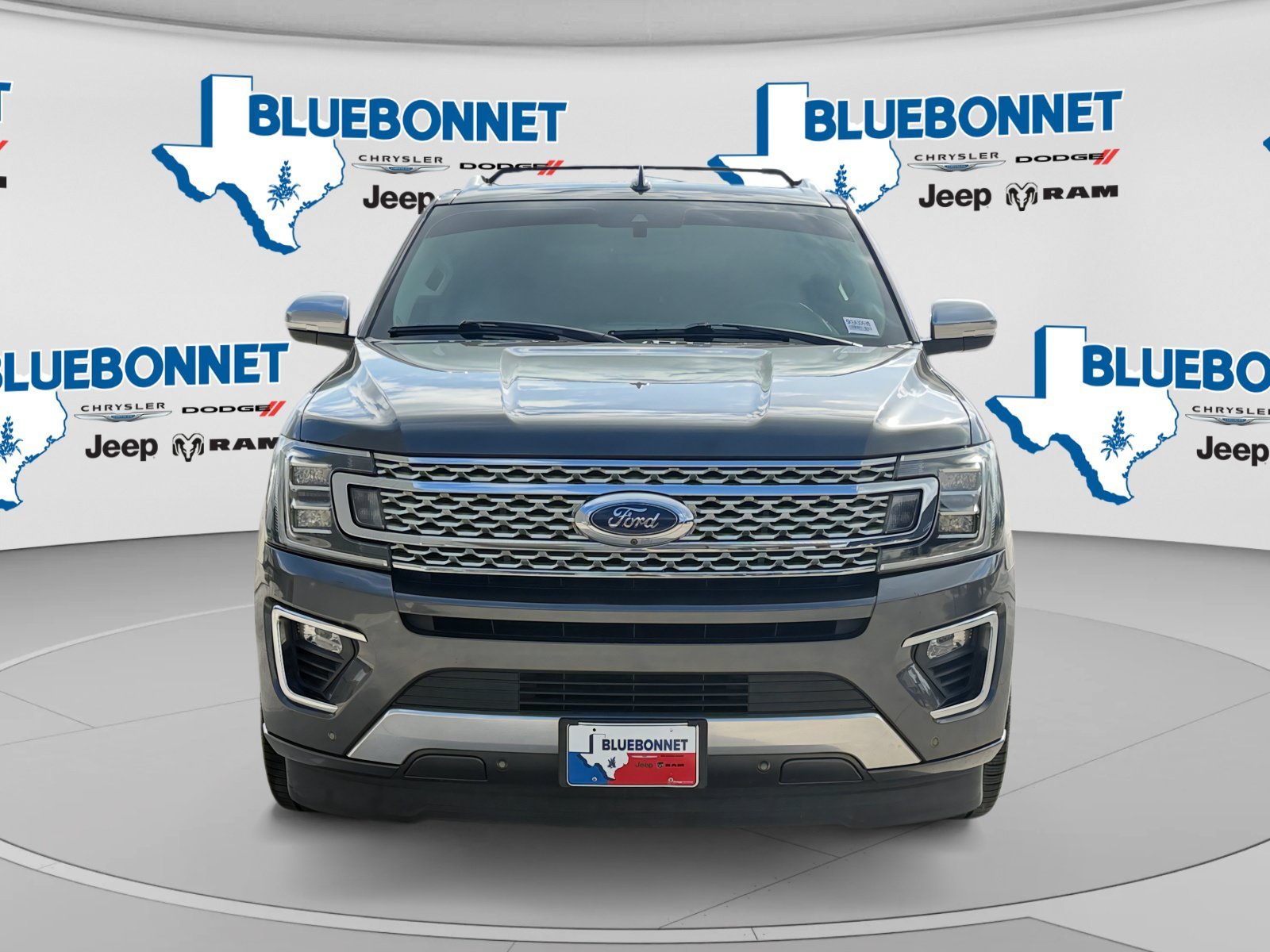 Used 2019 Magnetic Ford Platinum image 2