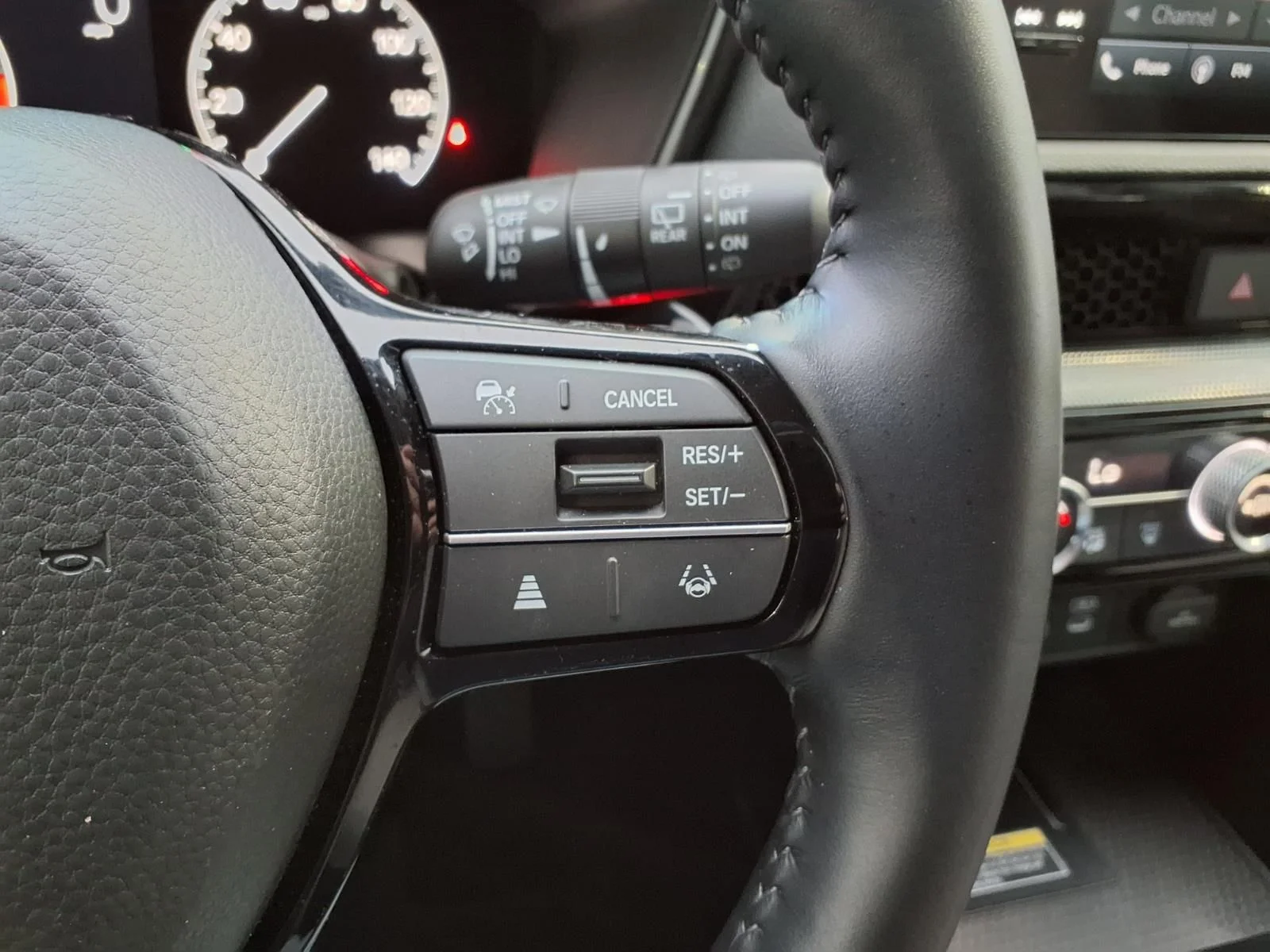 Used 2025 Gray Honda EX-L image 25