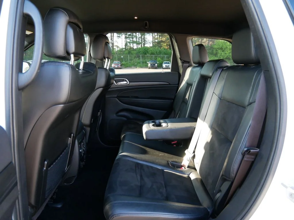 Certified Used 2021 White Jeep Laredo X image 11