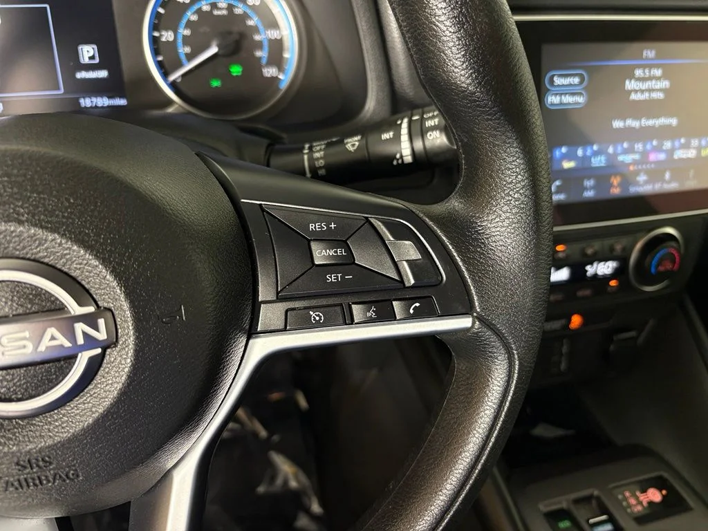 Used 2025 Gray Nissan S image 25