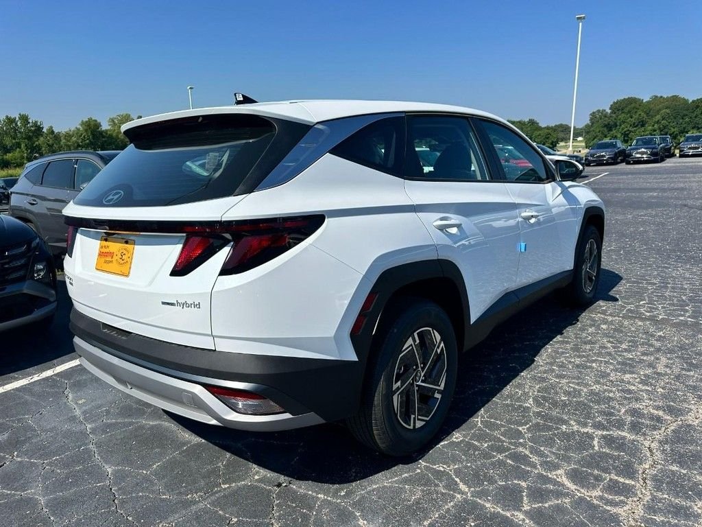2026 Hyundai Tucson Blue SE - Photo 3