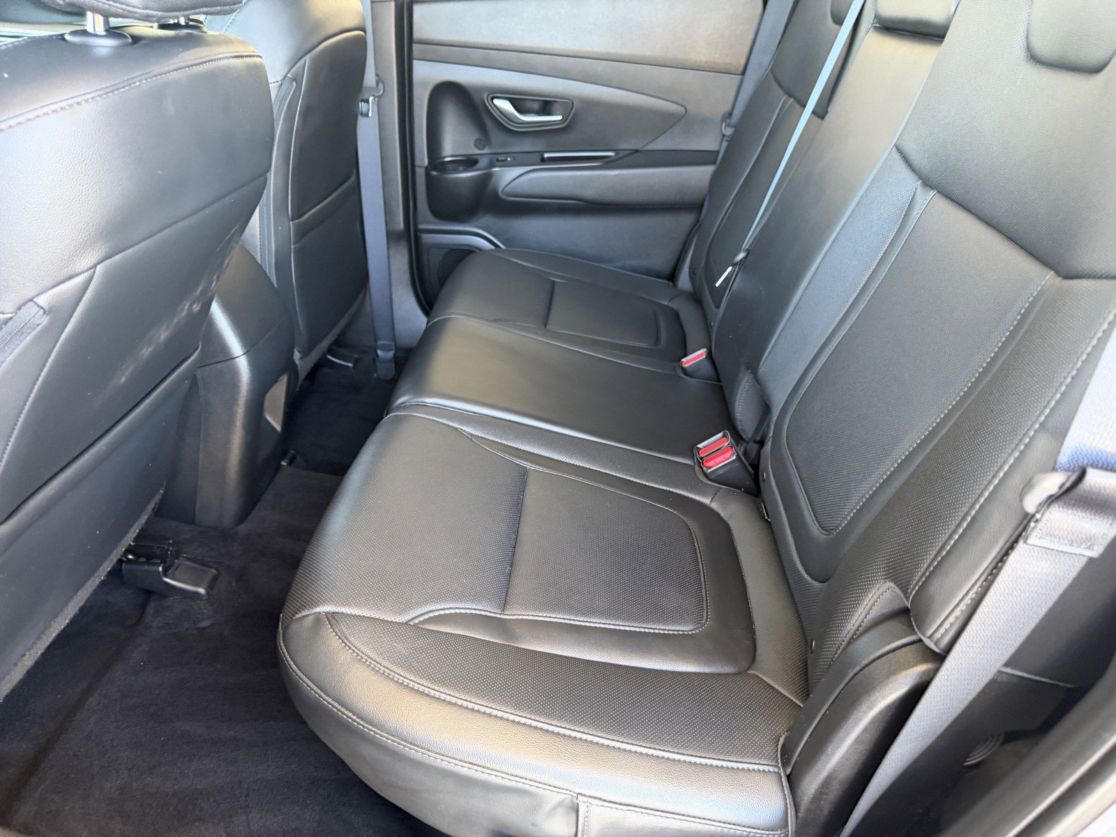 Used 2024 Hampton Gray Hyundai XRT image 23