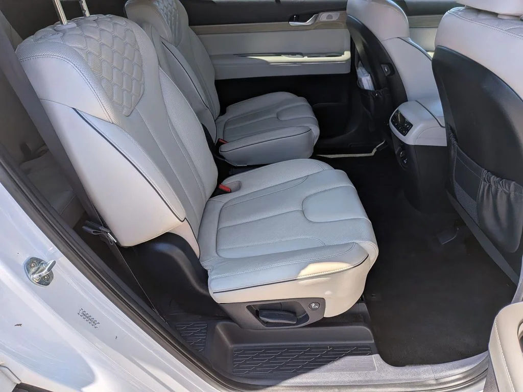 Used 2022 White Hyundai Limited image 32