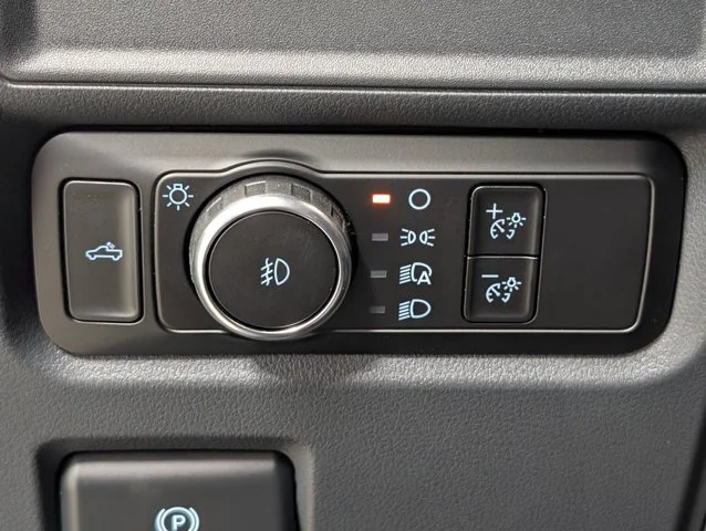 New 2026 Oxford White Ford STX® image 42