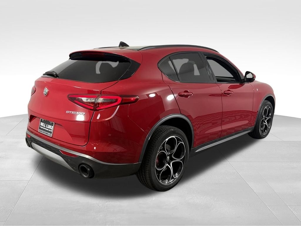 Used 2023 Alfa Rosso Alfa Romeo Ti image 7