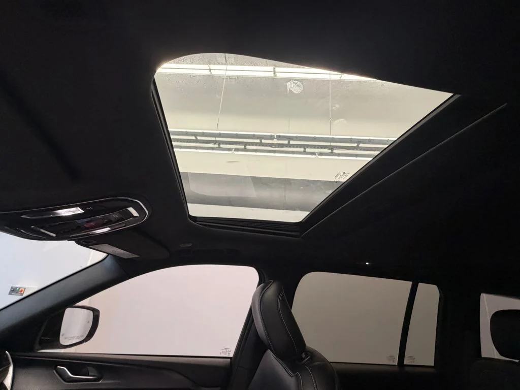 Certified Used 2023 White/off-white Jeep Altitude X image 34