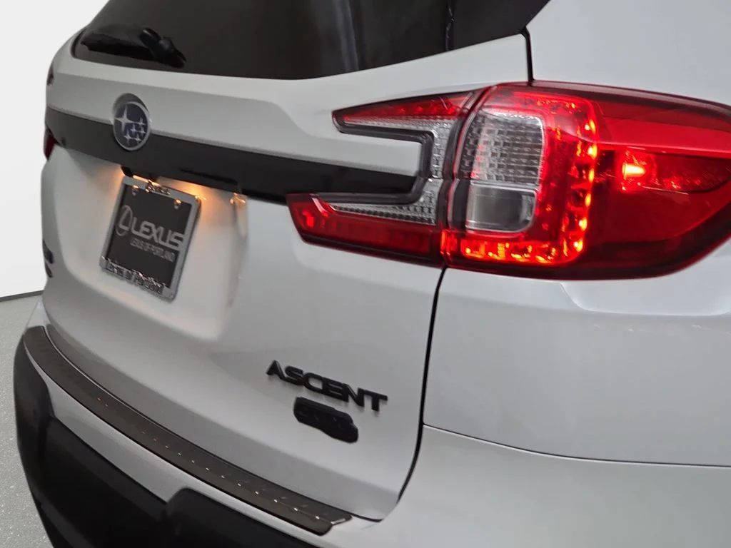 Used 2024 White Subaru Onyx Edition image 37