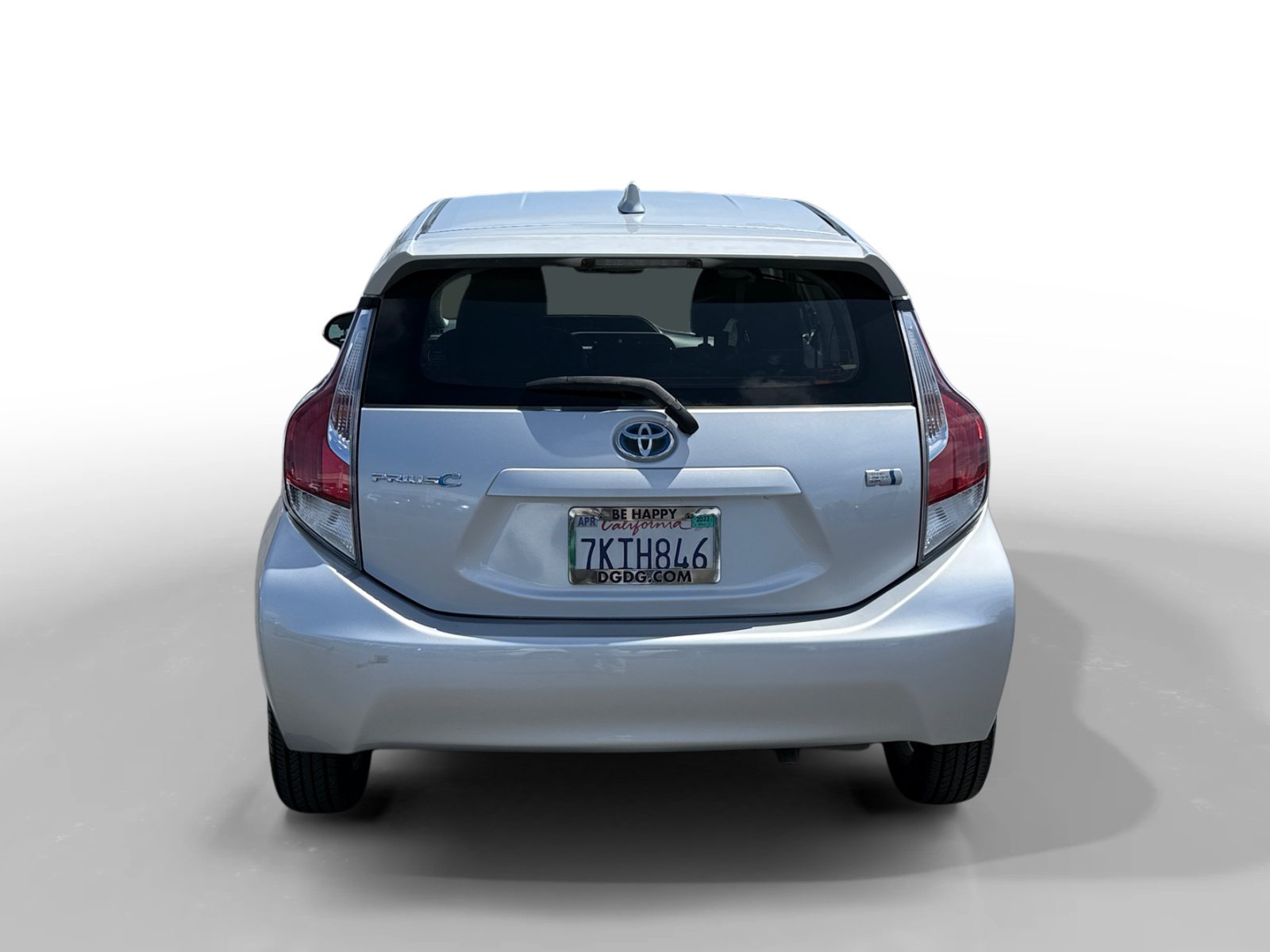 Used 2015 Classic Silver Metallic Toyota Three image 4
